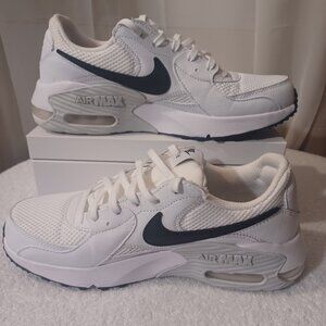 NIKE AIR MAX EXCEE WOMEN'S  SNEAKERS SIZE 8.5
